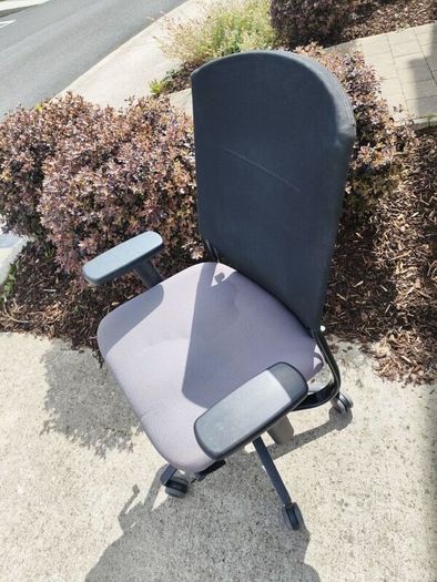 ergonomic office chair