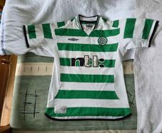 Celtic Football Home Jersey 2001 to 2003 Small Boys Umbro