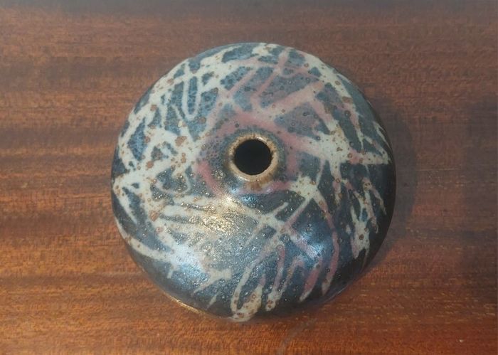 Fabulous Vintage Small Hand-Thrown Art Pottery Pebble Shaped Vase with Lovely Abstract Glaze Pattern in Blacks, Whites, Pinky-Red with Gold Flakes, Hand Made, But Unknown Maker, Circa 1975