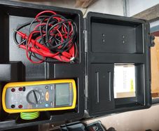 Fluke 1577 insulation meter