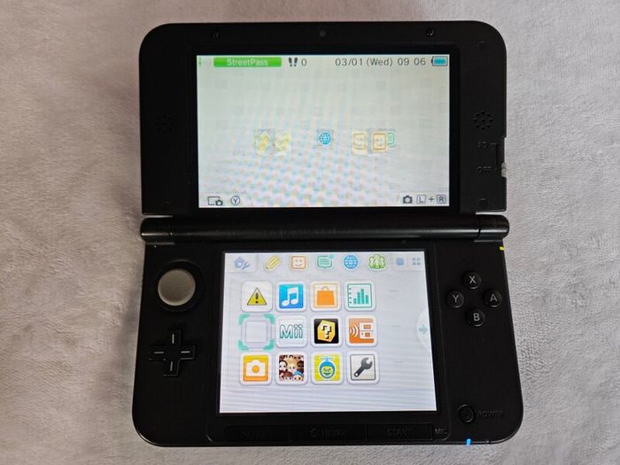 Nintendo 3DS XL