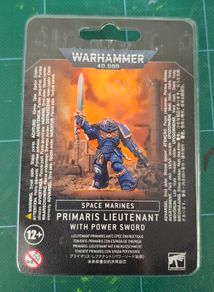 Warhammer 40k Primaris Lieutenant with Power Sword
