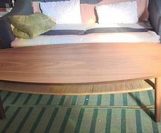 Oval coffee table