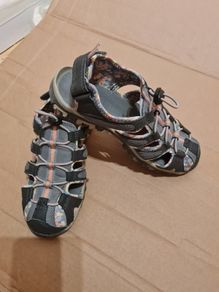HI-TEC Cove Sport walking sandals - size UK 3 / EU 35