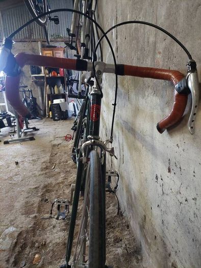 Classic road bike medium