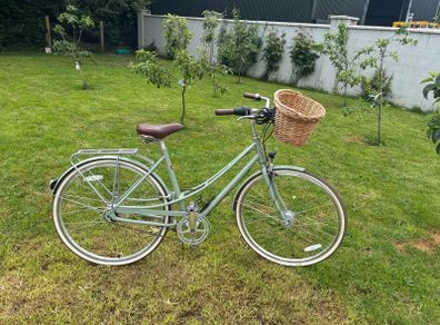 Electra Loft Ladies Step Thru Bike