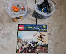 LEGO Agents 8969 4-Wheeling Pursuit