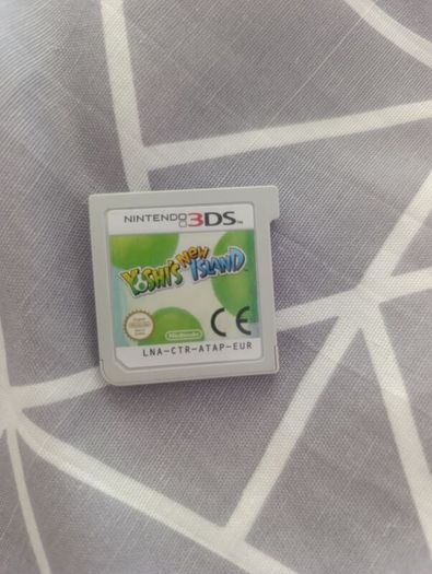 Nintendo Yoshi's New Island 3DS
