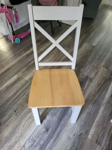 Table and 6 chairs
