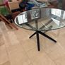 glass table Image 3