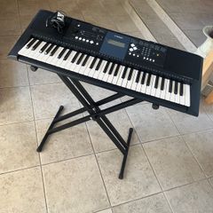 Electronic piano keyboard