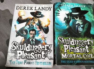 Skullduggery Pleasant books x Derek Landy
