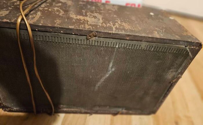 Vintage Radio for restoration project