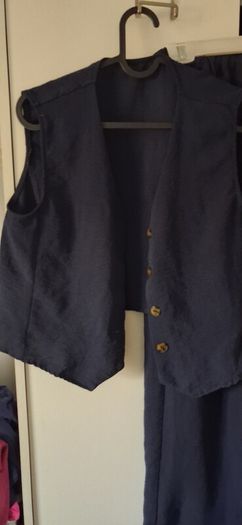 2 womens sets size m