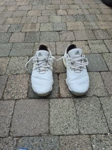 golf shoes