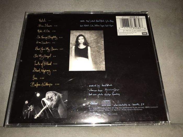 Mazzy Star  -  She Hangs Brightly