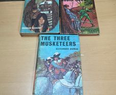 Bancroft Classics Vintage 1970s HB Three Musketeers, Robin Hood & Old Curiosity