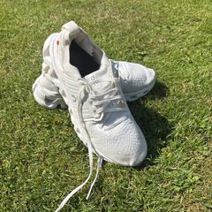 Sneakers On
