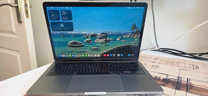 Apple MacBook  13 i5 512 16gb