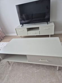 tv table