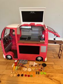 Food truck - our generation doll