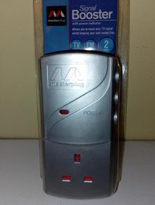 Masterplug TV + FM signal booster for 2 rooms.