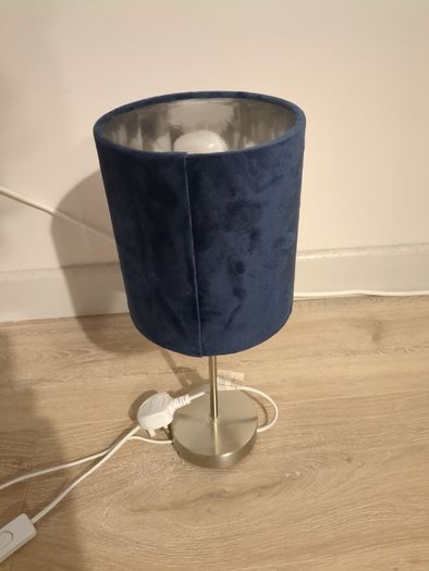 Table lamp
