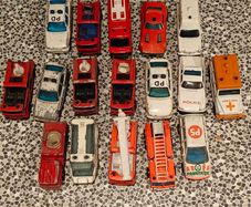 17 Matchbox etc Police and emergency vehicles