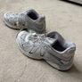 Salomon xt-whisper in grey. Size 5.5 Image 3