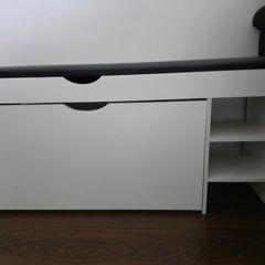 Flip-Top Storage Shoe Bench