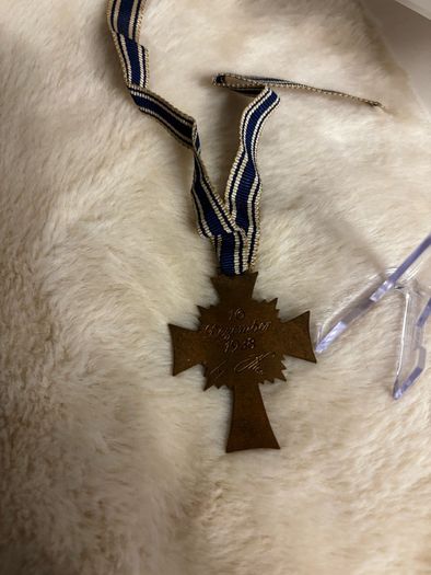 German WW2 Mothers Cross + Gas Mask