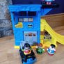 Fisher Price Little People DC Batcave Figures and Talking Batmobile 2008 Image 4