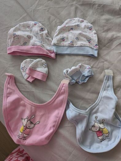 Newborn Baby Cap, bibs and mittens