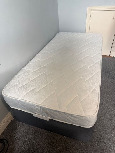 Single divan bed with storage