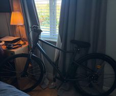 Hybrid Bike Riverside 500- Midnight Blue