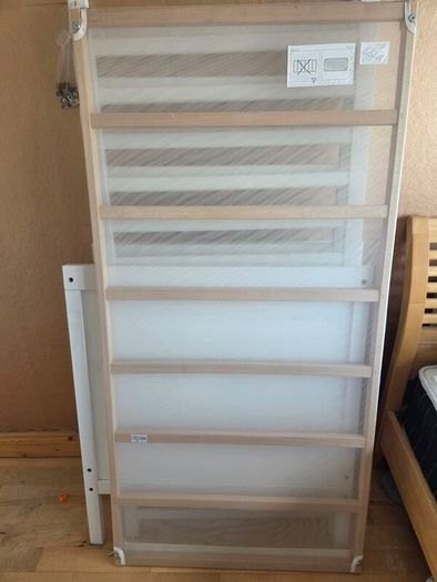 White cot
