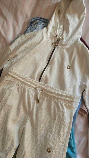 Woman outfit,many nice things