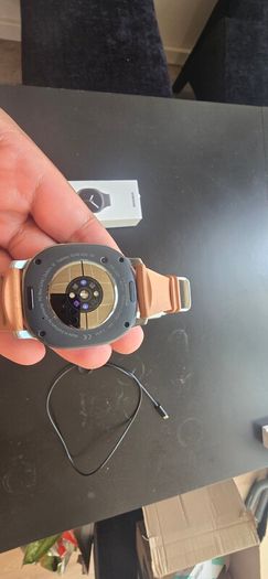 Galaxy watch 8 + Hybrid Leather Band