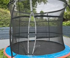 Trampoline