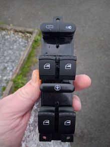 SKODA octavia MK1 driver door window switch