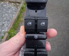 SKODA octavia MK1 driver door window switch