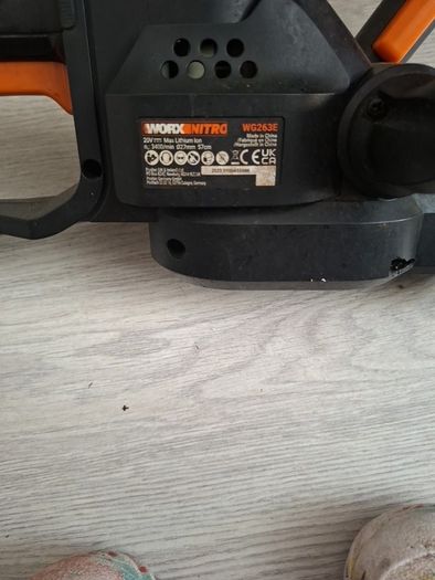 WORX NITRO 20V Cordless Brushless Hedge Trimmer.
