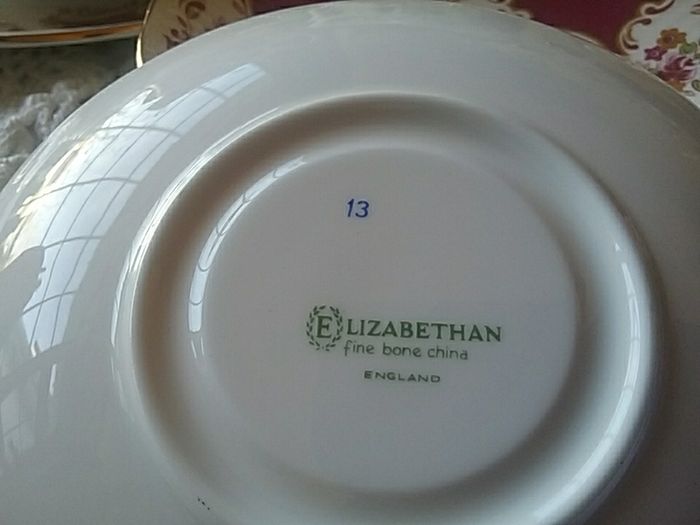 Twenty One Piece Elizabethan China Teaset