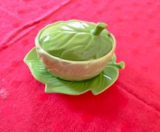 vintage pottery  Carlton ware