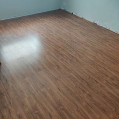 laminate floorboards and skirting boards