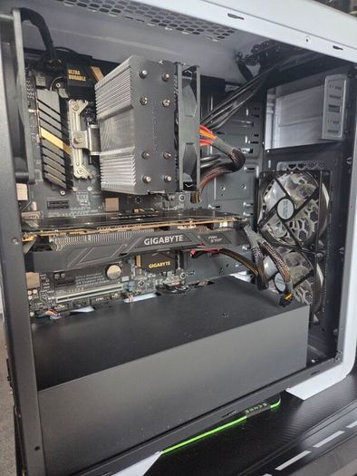 Gaming Pc Asus 28" 4k Monitor  32gb Ram / 1tb Ssd