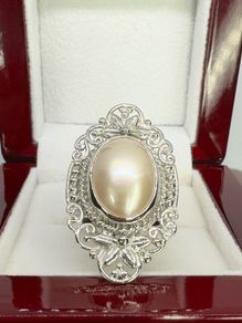 Silver Royal Bali Collection White Mabe Pearl Ring