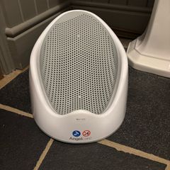 Anglecare soft touch baby bath support