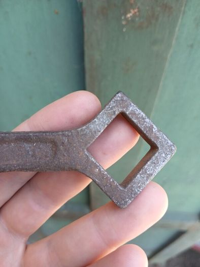 Vintage spanner (D G Co)