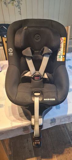 Maxi Cosy pearl 360 and base